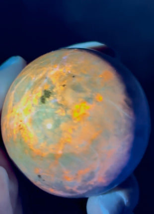 Glowing Yooperlite Sphere from Russia PM0803