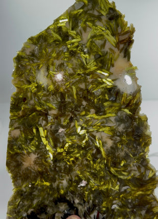 Green Actinolite in Quartz PM1682