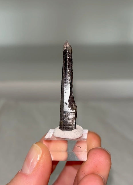 New Arrival ! Glittery Hematite Lithium Quartz