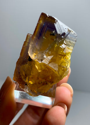 Zoning Fluorite from Valzergues, France