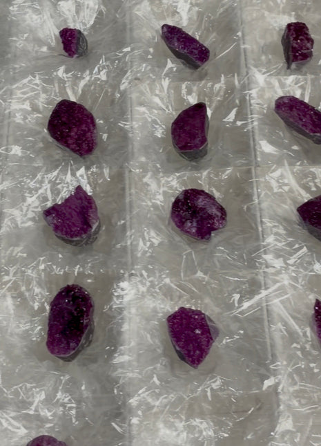 24 Piece Lot ! Purple Red Kammererite Specimens