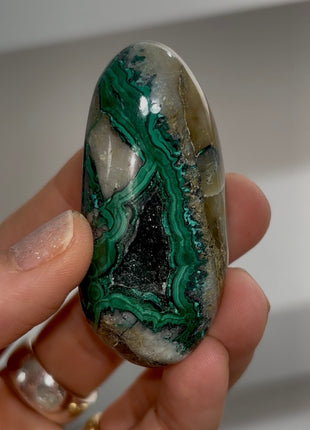 Druzy Green Malachite Geode PM1720