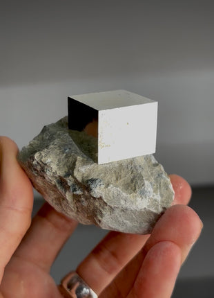Cubic Pyrite on Matrix PM1704
