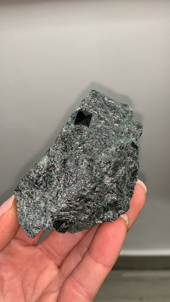 New ! Magnetite With Lustrous Biotite Lot Of 5 Pieces !
